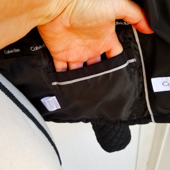 Calvin Klein Black Quilted Coat, Jacket Size Sm - Picture 10 of 16